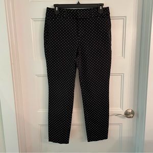 NWOT Old Navy Dotted Pixie Ankle Pants